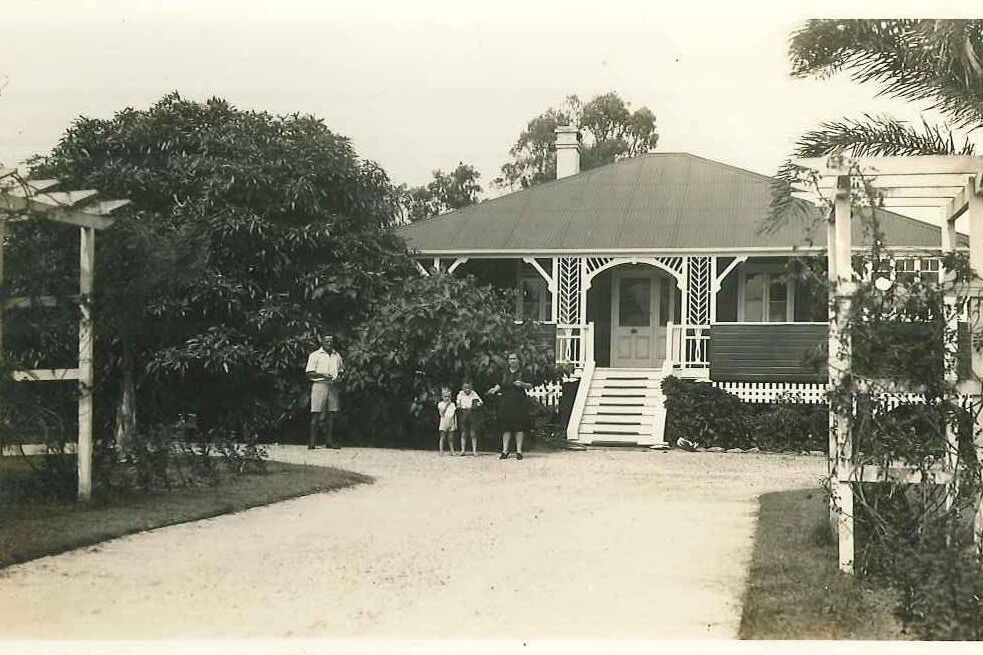 1921: Hutchies’ South Brisbane office opens