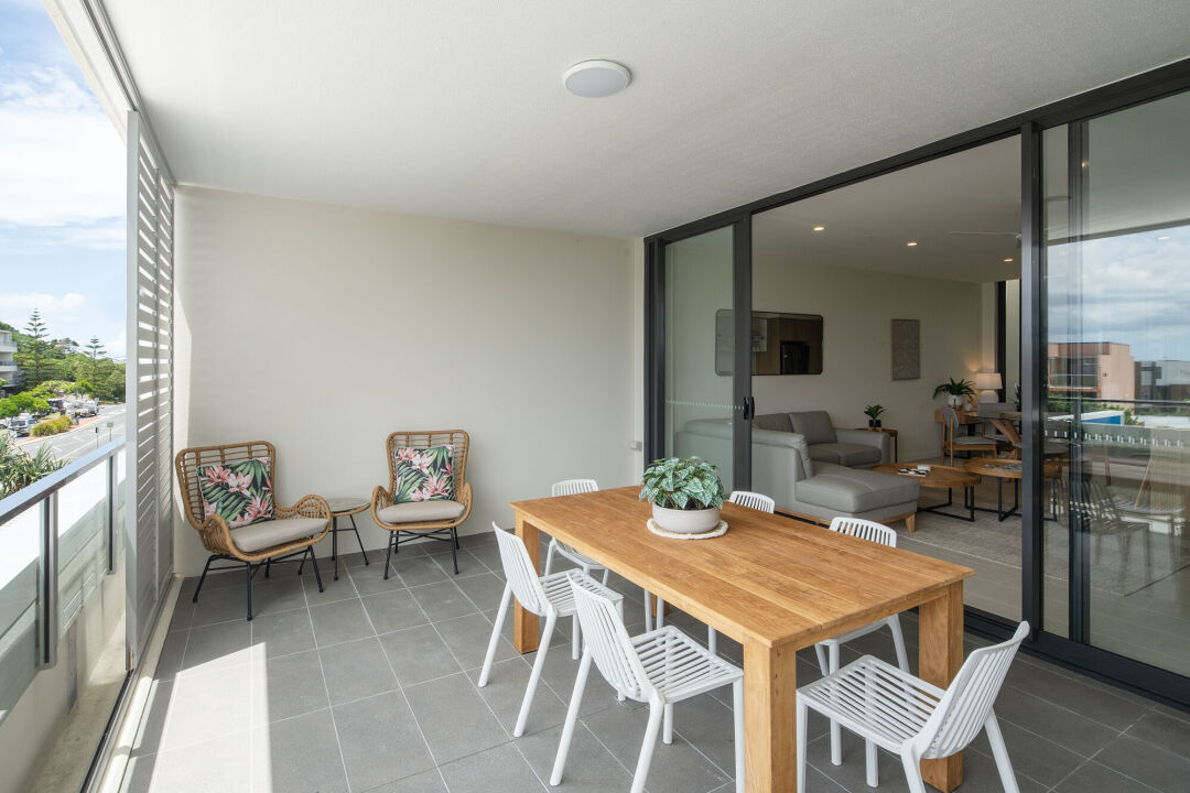 Cabarita Apartments / Hutchies