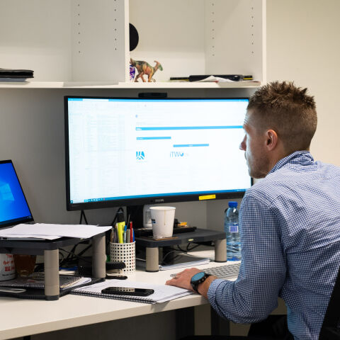 Contract Administrator