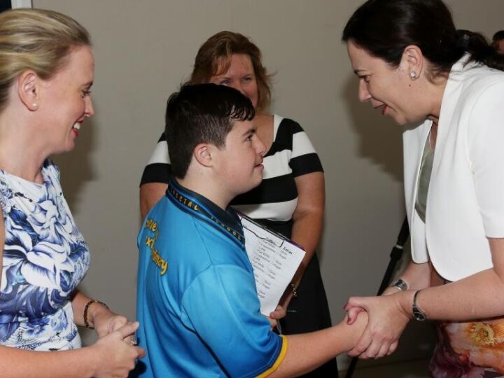 Premier visits new Cairns school and students