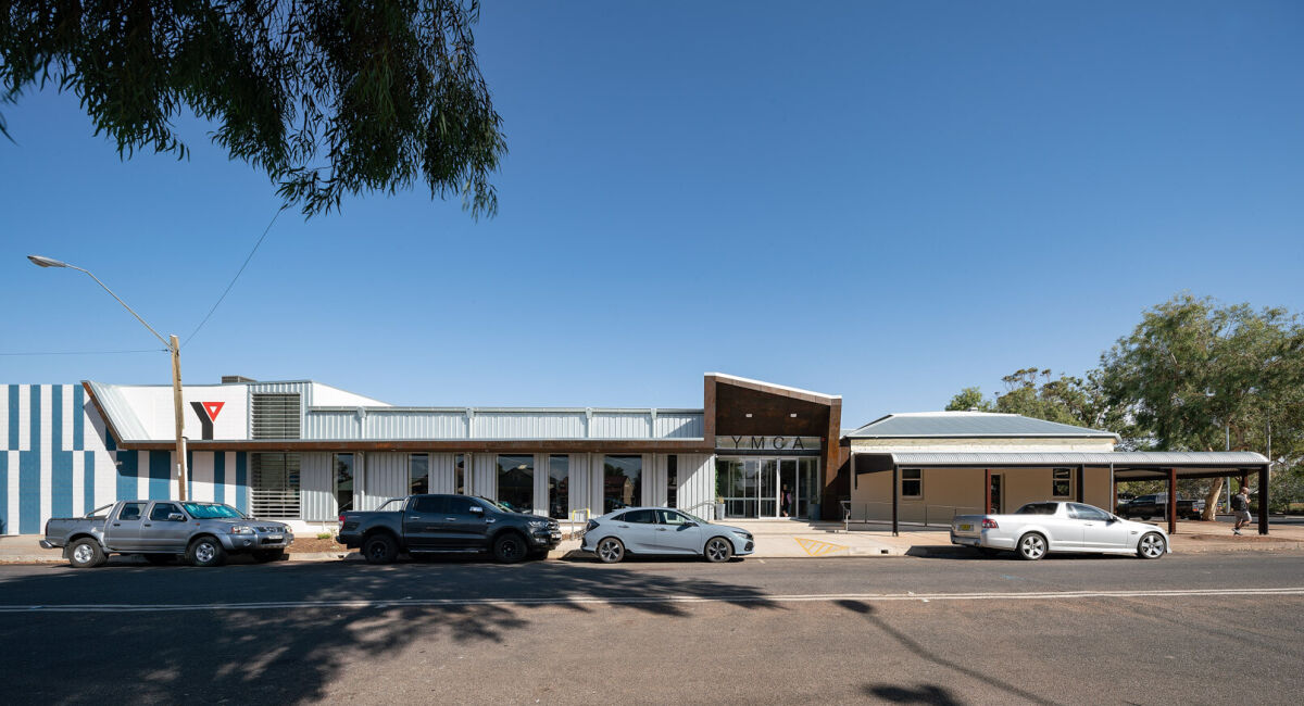YMCA Integrated Wellness Centre / Hutchies