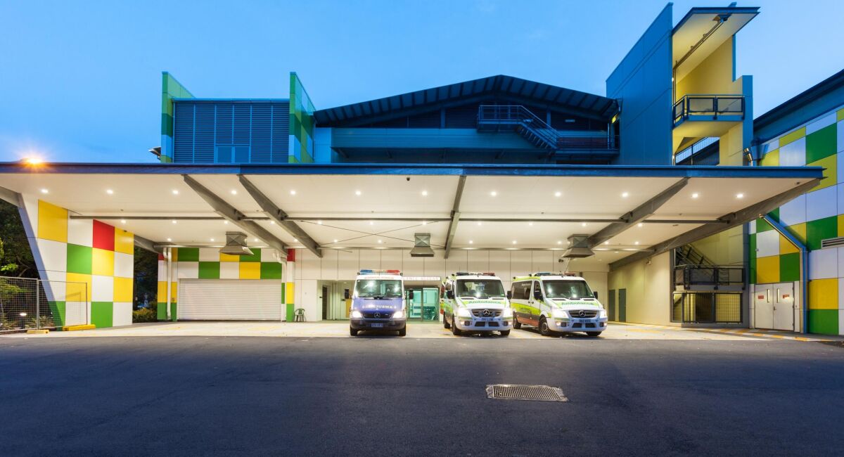 Cairns Hospital / Hutchies