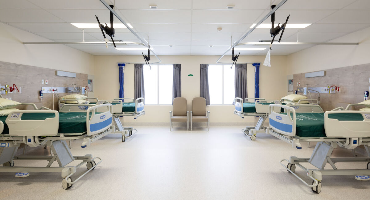 Logan Hospital Hutchinson Builders