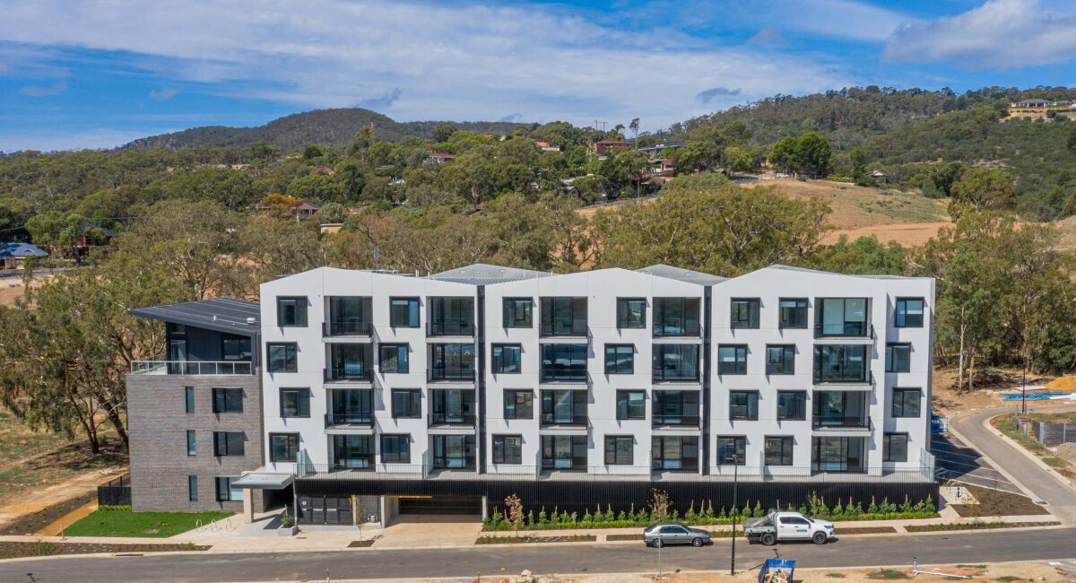 Kelso Apartment / Hutchies